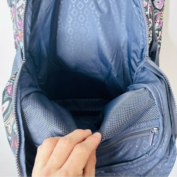 Vera Bradley Reactive Journey Backpack Bonbon Medallion New With Out Tags - Picture 8 of 13